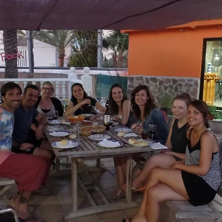 哈库纳玛塔塔旅舍 坎佩略