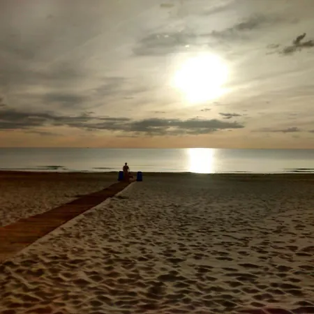 哈库纳玛塔塔旅舍 旅馆 *